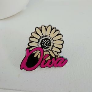 Enamel Diva Daisy Pin Flower Pink Gold